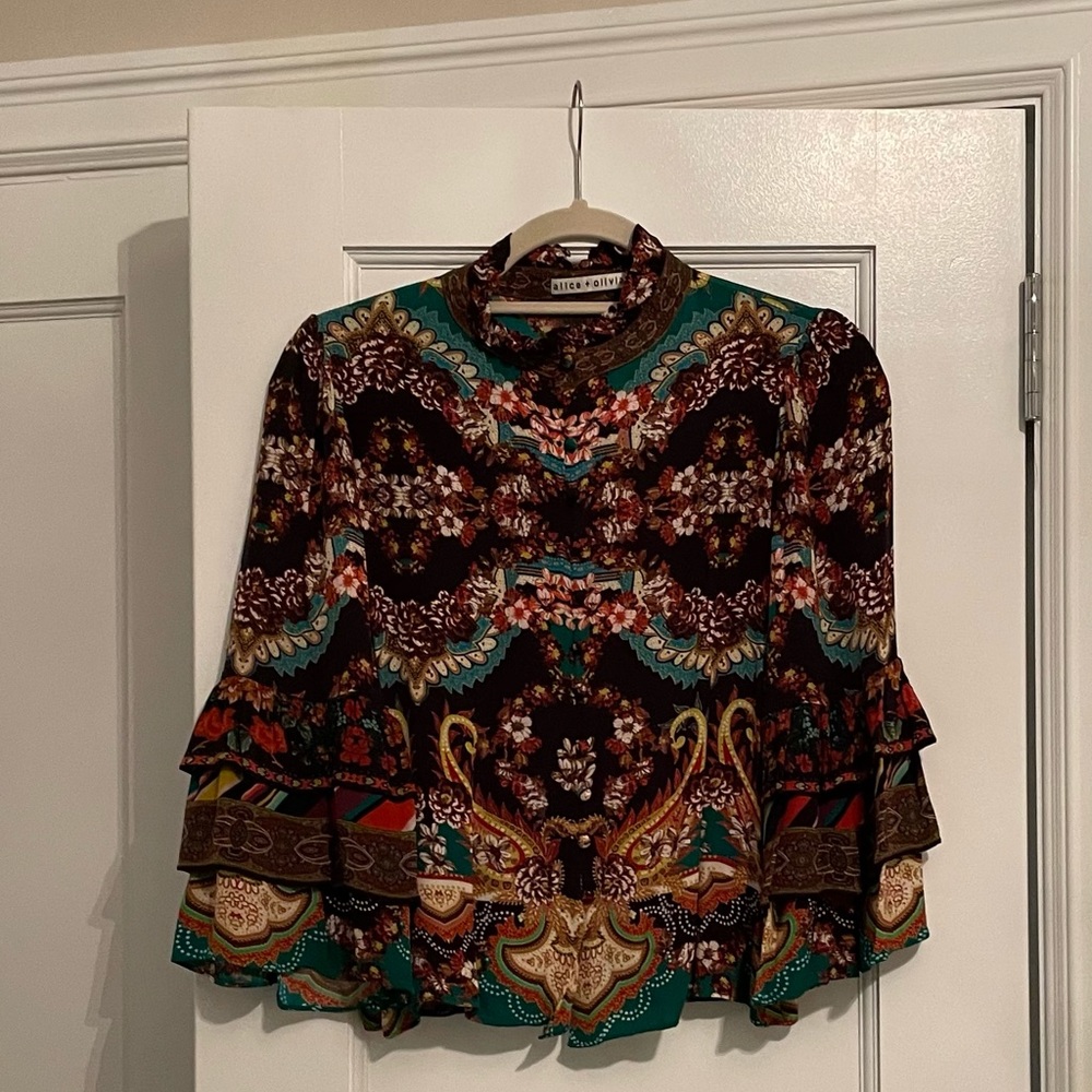 Alice + Olivia multi color button down 3/4 sleeve blouse